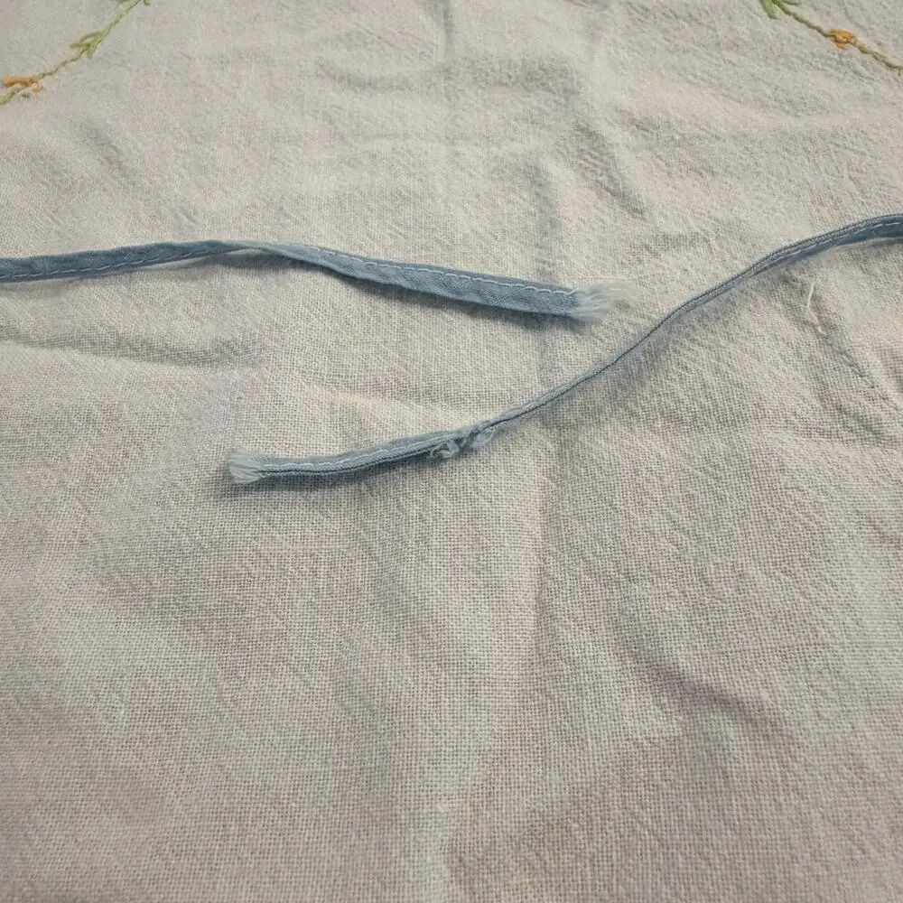 Vintage Handmade Embroidered Floral Apron White Cotton Cottagecore Farmhouse